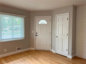 6420 Xerxes Ave S in Edina, MN - Building Photo - Building Photo