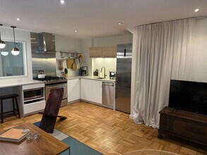 4000 Arkansas Ave NW in Washington, DC - Foto de edificio - Building Photo