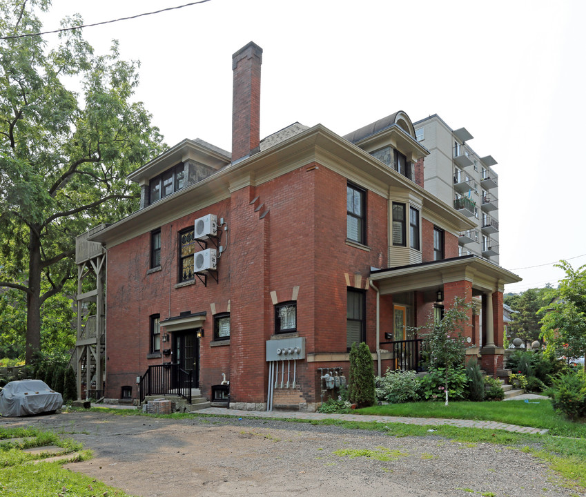 197 Bay St S in Hamilton, ON - Building Photo