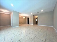 2146 Hazlitt Dr photo'