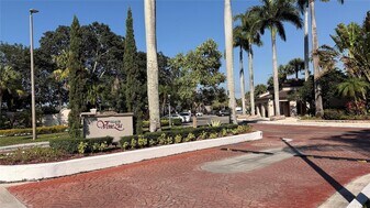 9841 Nob Hill Ln, Unit 9841 in Sunrise, FL - Building Photo