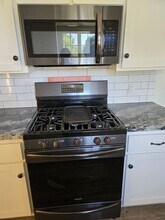 13582 Grangeville Blvd in Hanford, CA - Building Photo - Building Photo