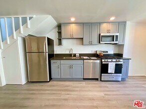 14 Mast St in Los Angeles, CA - Building Photo - Building Photo