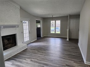6020 Eaglechase Dr in Fayetteville, NC - Building Photo - Building Photo
