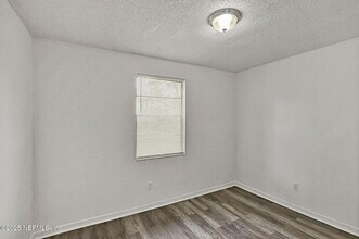 475 Crabapple Ct in Orange Park, FL - Foto de edificio - Building Photo