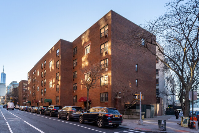 634 Washington St in New York, NY - Foto de edificio - Building Photo