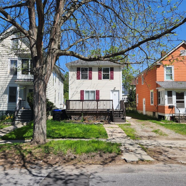 property at 5 Morton St