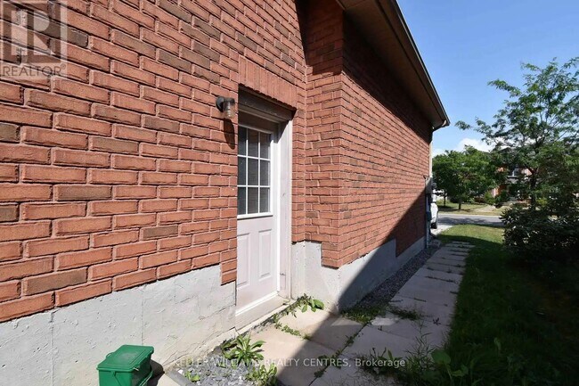 46 Birchwood Dr in Barrie, ON - Building Photo - Building Photo