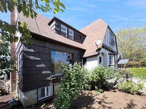 540 Van Buren St in Eugene, OR - Building Photo - Building Photo