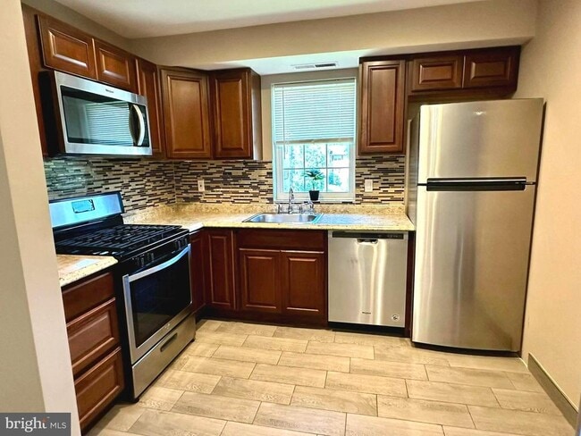 property at 11908 Tarragon Rd
