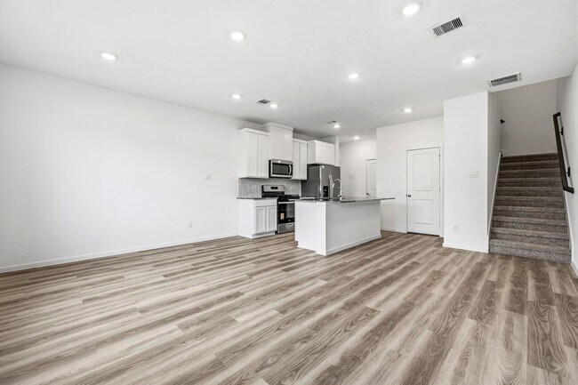 property at 17818 Delmar Hts Ln