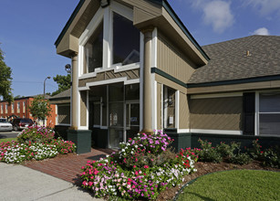 The Gates on Manhattan in Harvey, LA - Building Photo - Building Photo