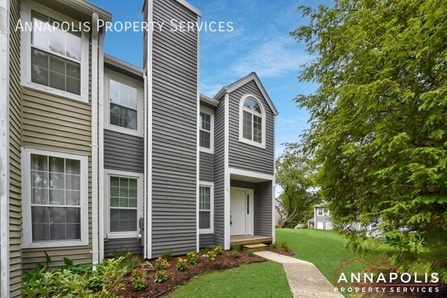 property at 21 Edgewood Green Ct