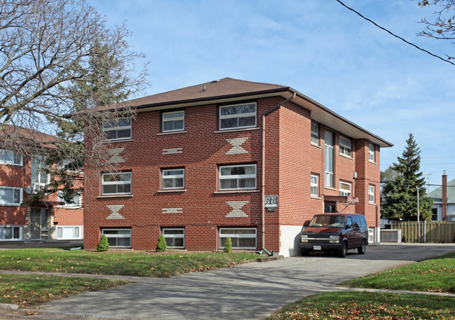 293 Montrave Ave in Oshawa, ON - Building Photo - Primary Photo