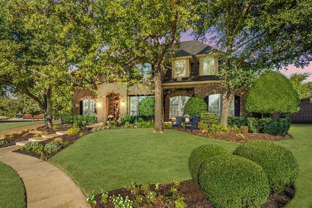 3712 St Mark Dr in Flower Mound, TX - Foto de edificio