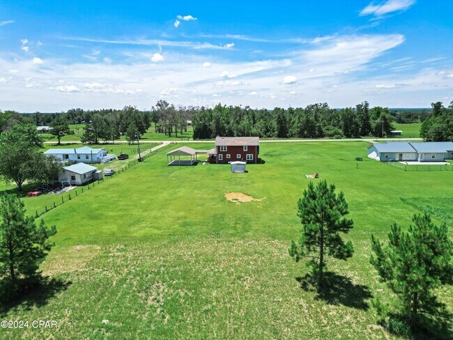 4158 Thompson Rd in Marianna, FL - Building Photo - Building Photo