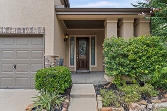 2906 Royal Oaks Green in Houston, TX - Building Photo - Building Photo