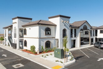 Palazzo Luxury Villas in Delano, CA - Building Photo - Building Photo