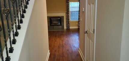 405 S Village Cir in Columbia, MO - Building Photo - Building Photo