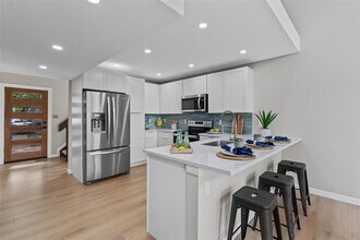 103 Comanche Dr in Lago Vista, TX - Building Photo - Building Photo