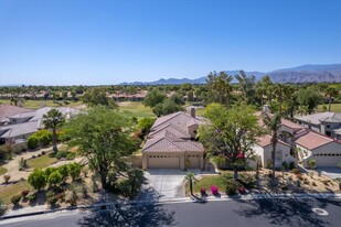 24 Vía Las Flores in Rancho Mirage, CA - Foto de edificio - Building Photo