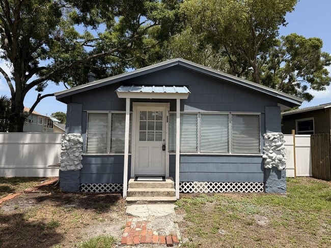 property at 1131 Queen St N