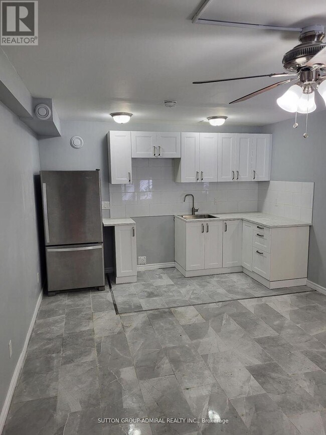 98 N Shore Rd in Kearney, ON - Building Photo - Building Photo