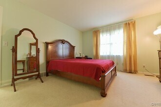 4956 Tinderbox Cir in Manlius, NY - Building Photo - Building Photo