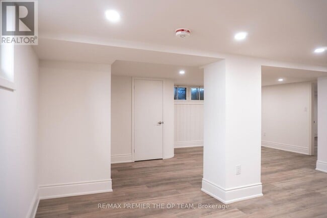 148 Martin Grove Rd in Toronto, ON - Building Photo - Building Photo