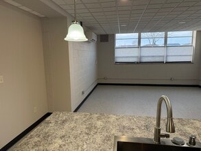 3776 E Hammond Ave in Cudahy, WI - Building Photo - Building Photo