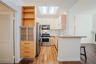 7111 S La Tijera Blvd in Los Angeles, CA - Building Photo - Building Photo