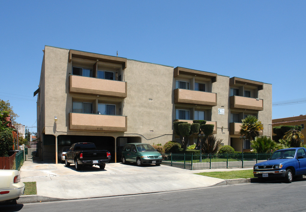 6103 Pickford St in Los Angeles, CA - Foto de edificio