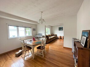 65 Boston Ave, Unit 65 in Somerville, MA - Foto de edificio - Building Photo