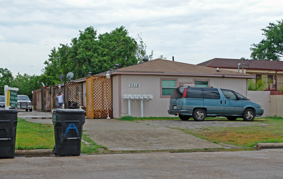 7518 Morley St in Houston, TX - Building Photo