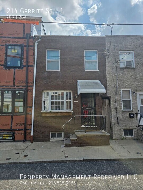 214 Gerritt St in Philadelphia, PA - Building Photo