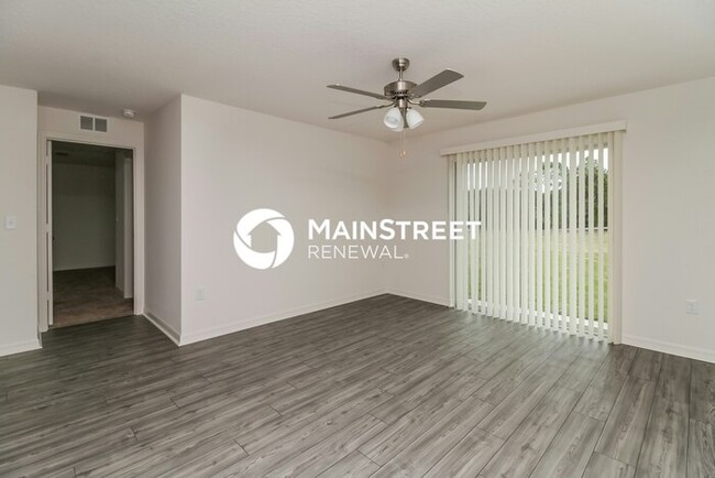 12062 Callicarpa Ln in Leesburg, FL - Foto de edificio - Building Photo