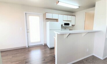 674 Saratoga Dr in Twin Falls, ID - Building Photo - Building Photo