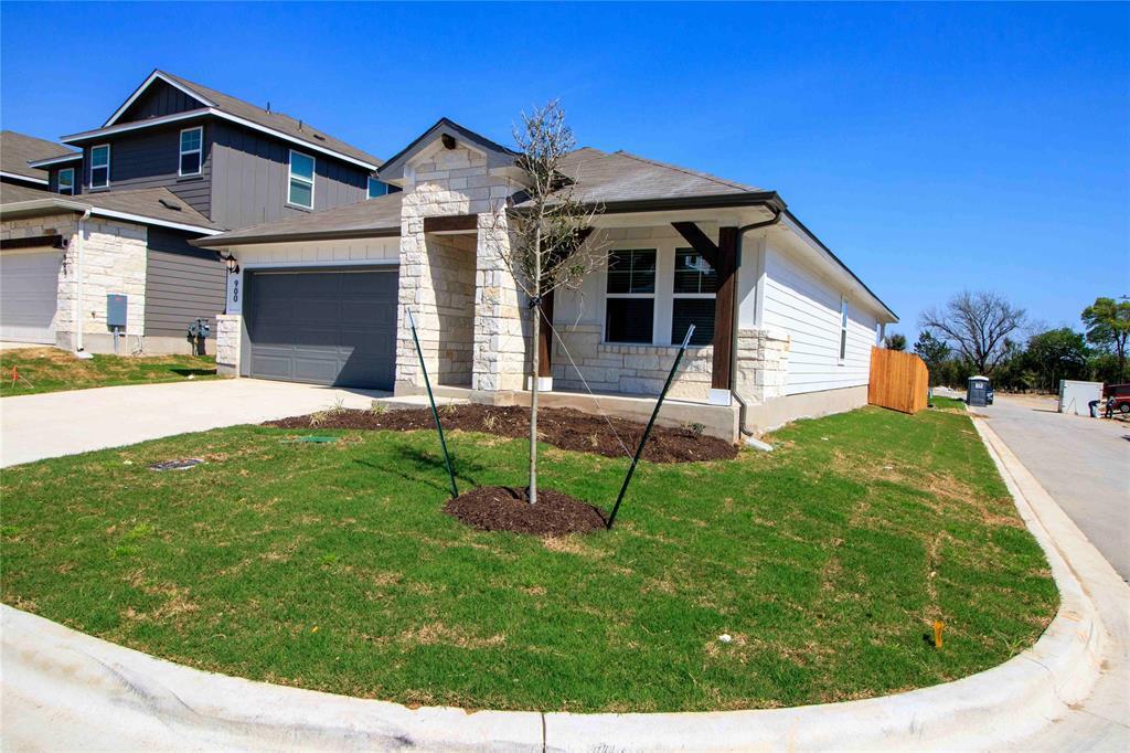 900 Limestone Shls Rd in Austin, TX - Building Photo