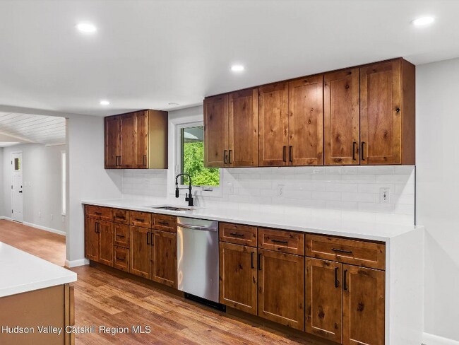 8 Cedar Ln in Kerhonkson, NY - Building Photo - Building Photo