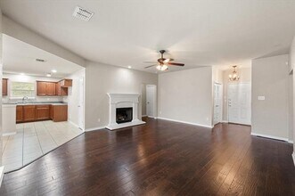 1513 Millbrook Dr in Midlothian, TX - Building Photo - Building Photo