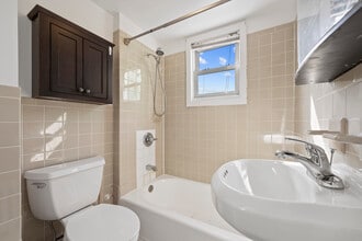 39 Jay St, Unit 3 in Newark, NJ - Building Photo - Building Photo