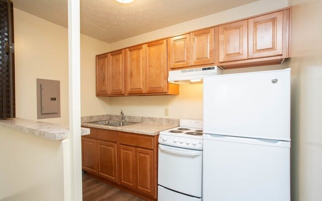 property at 850 W Muhammad Ali Blvd