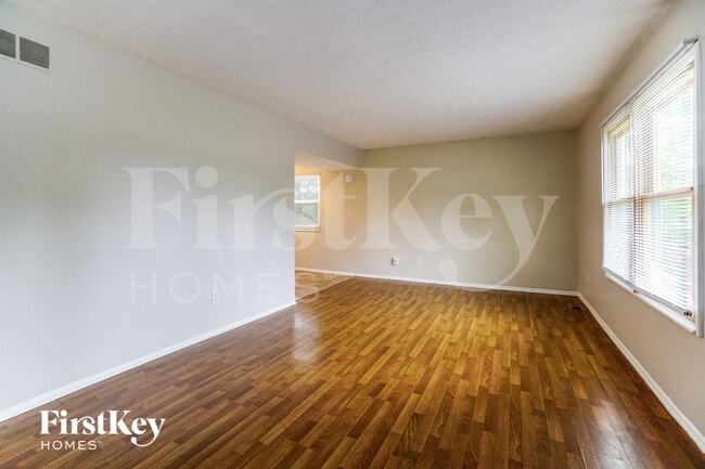 161 Greenlake St in Galloway, OH - Building Photo - Building Photo