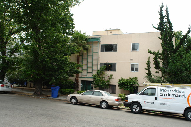 2330 Blake St in Berkeley, CA - Building Photo - Building Photo