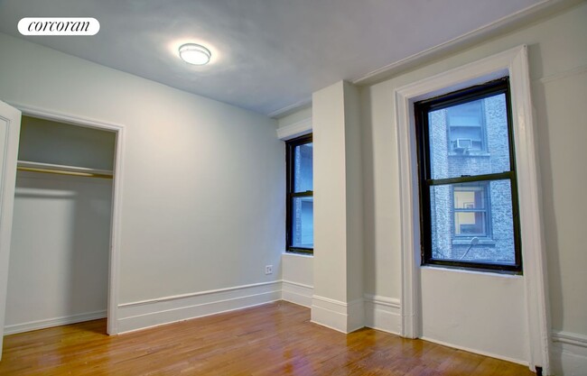 158 W 81st St in New York, NY - Building Photo - Building Photo