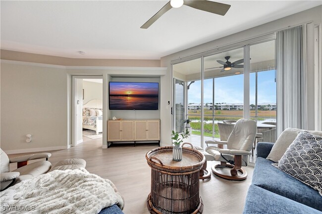 1101 Sweetwater Ln in Naples, FL - Building Photo - Building Photo