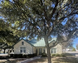 Northwest Trails in San Antonio, TX - Foto de edificio - Building Photo