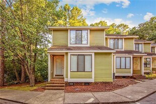 400 Cypress Trace Dr in Fayetteville, NC - Building Photo