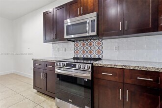 5808 NW 46th Ln in Lauderhill, FL - Building Photo - Building Photo