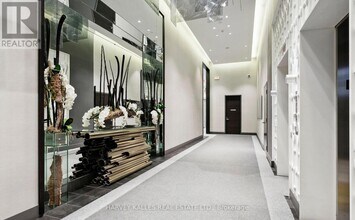 1003 Davenport Rd in Toronto, ON - Building Photo - Building Photo